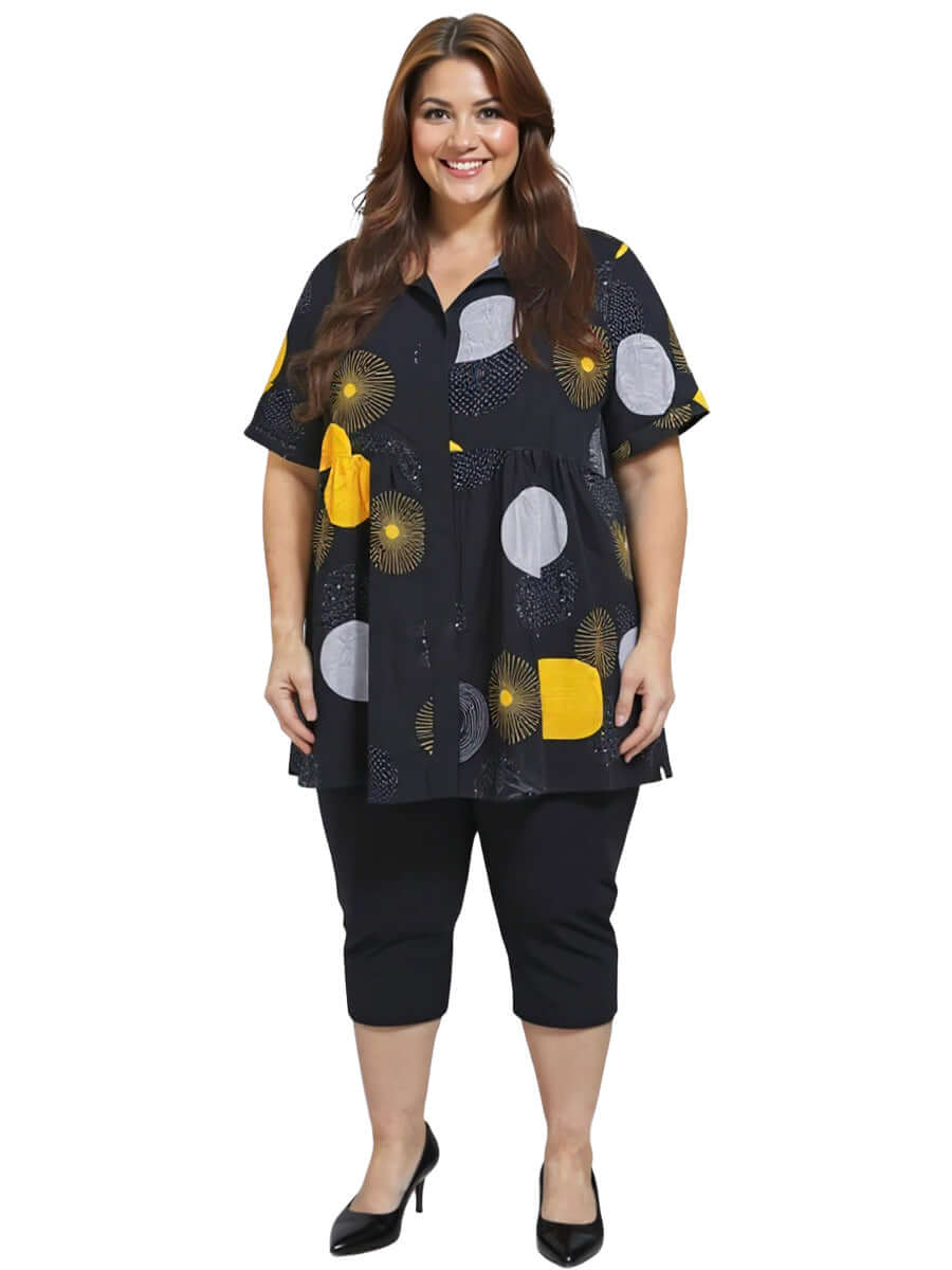 Coreen Tunic - Black Print featuring a babydoll silhouette, collared neckline, and 3/4 sleeves, ideal for curvy women.