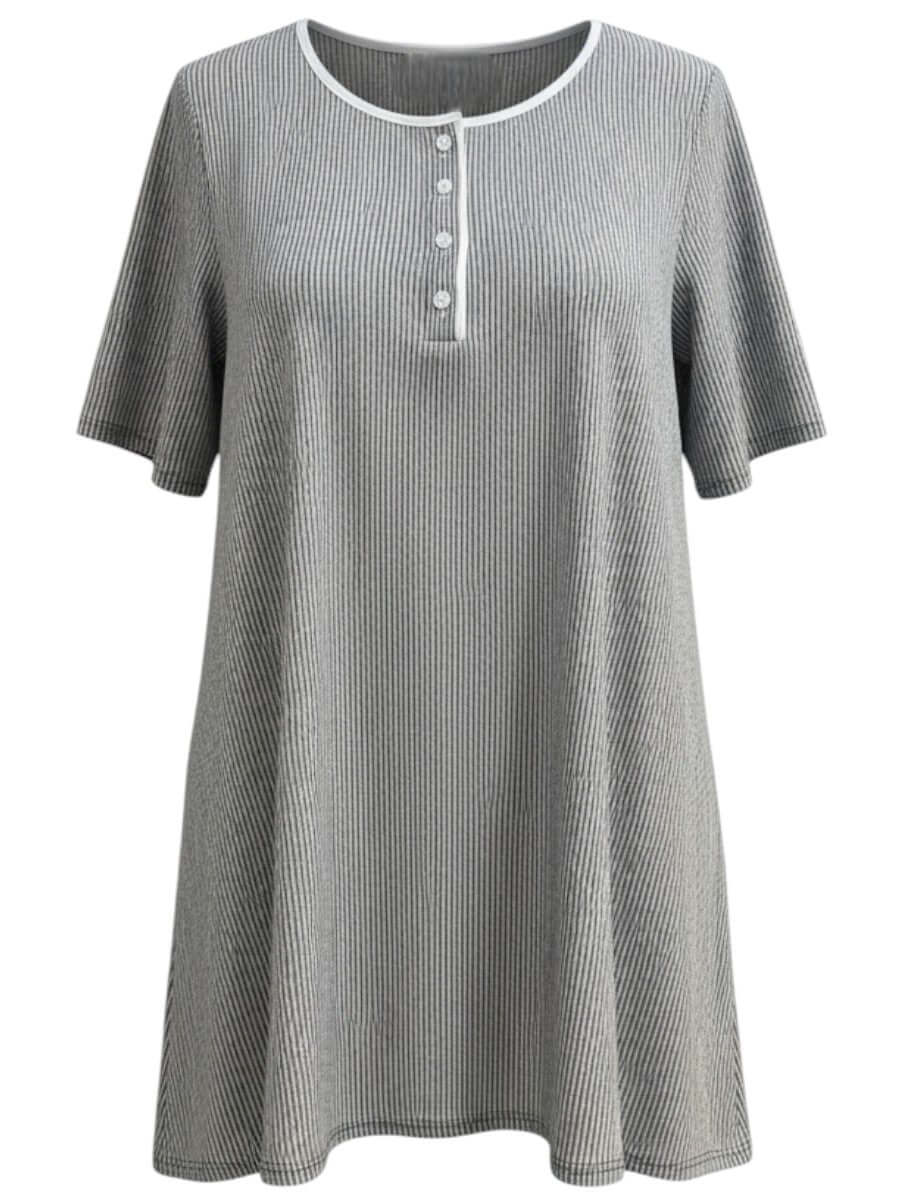 Arrington Swing Tunic - Black & White featuring a breathable, soft knit fabric and A-line silhouette for plus size women.